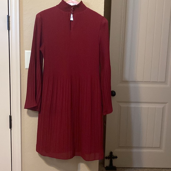 Dress - Picture 6 of 8